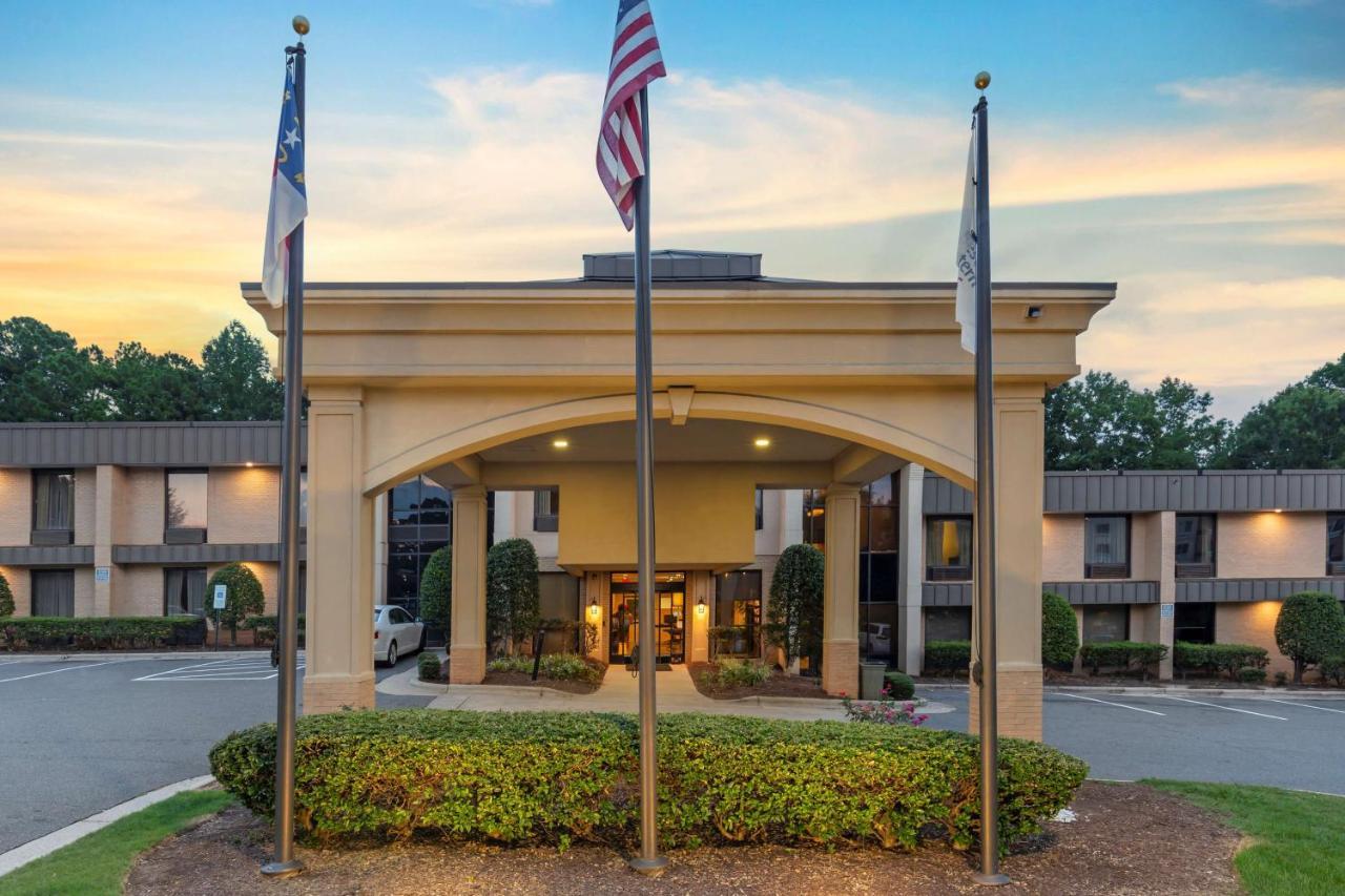 Best Western Plus Cary - Nc State Екстер'єр фото